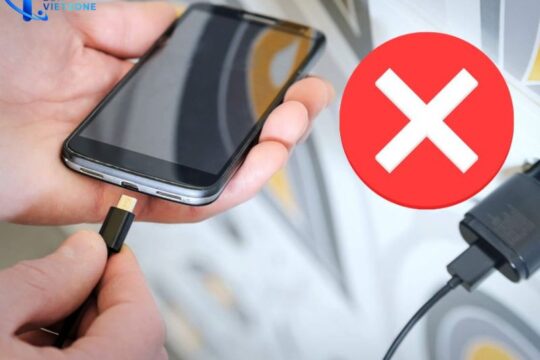 Lỗi sạc pin điện thoại không vào
